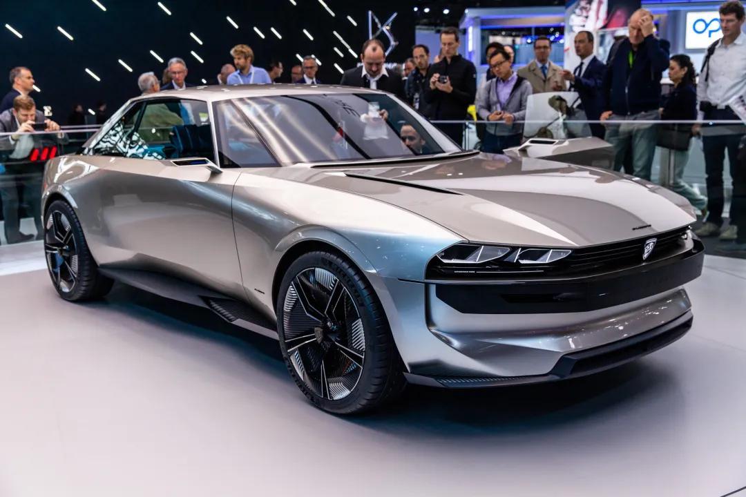 標(biāo)致e2008：像個(gè)沒(méi)寫(xiě)地址的信封