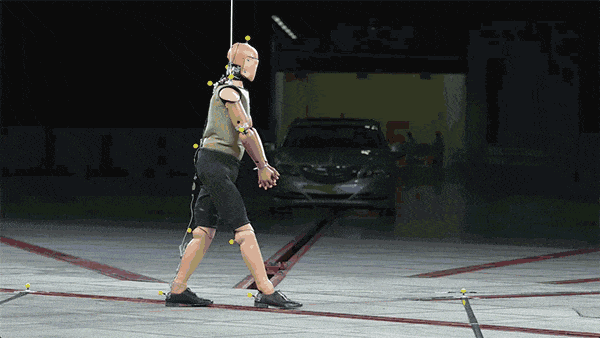 勞斯萊斯車標的伸縮功能，不僅僅是為了防丟設計的！