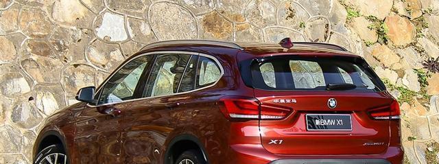 僅僅是為了買個(gè)“車標(biāo)”？詳細(xì)解析寶馬X1和奔馳C級(jí)！