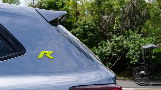 針尖對麥芒，榮威RX5 PLUS對比長安CS75 PLUS，誰更值得買？