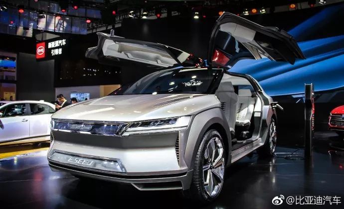 天吶，比亞迪也換新LOGO了？