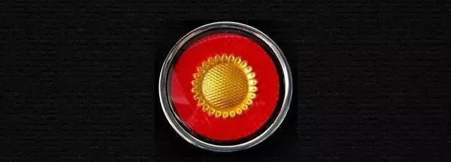 中國紅旗被刷屏了...不僅換上全新Logo，概念車同樣驚艷