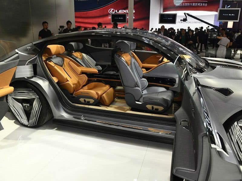 顏值比保時捷漂亮，附帶蜻蜓Logo，這輛轎跑國產必火！