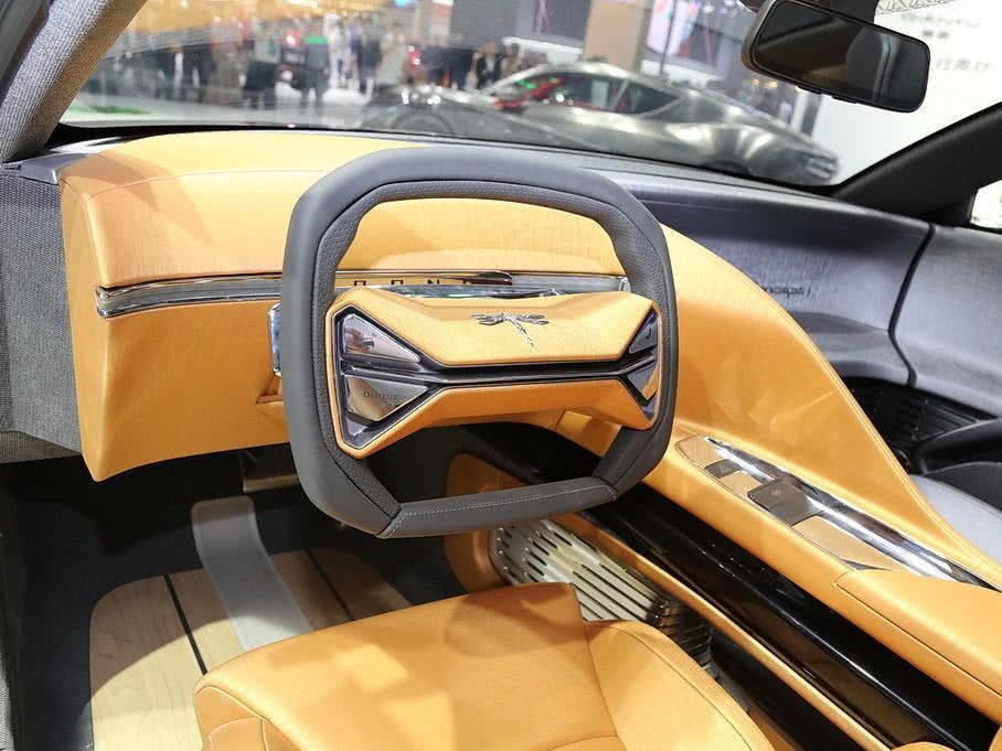 顏值比保時捷漂亮，附帶蜻蜓Logo，這輛轎跑國產必火！