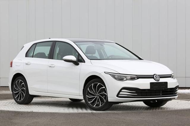 終于正面扛上了？思域兩廂版剛上市，第八代高爾夫隔天正式下線