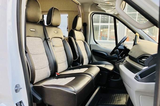 說實話！25.98萬-36.98萬 選V90自動擋B型房車 行內人也有些懵！ 