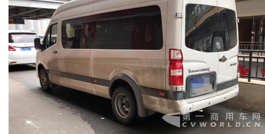 比競品便宜3萬多元 這款雙后胎貨車征服90后小伙