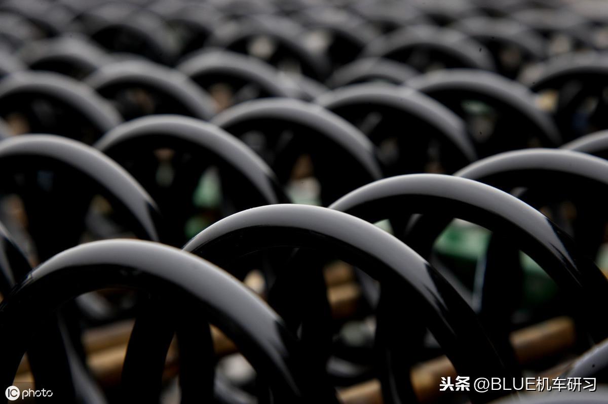 【干貨減震知識】如何調校摩托車的避震器，以達到最佳操控效果！