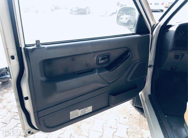 經(jīng)典外觀勾起回憶殺，11年的五十鈴皮卡品質(zhì)過硬，狀態(tài)依然穩(wěn)健