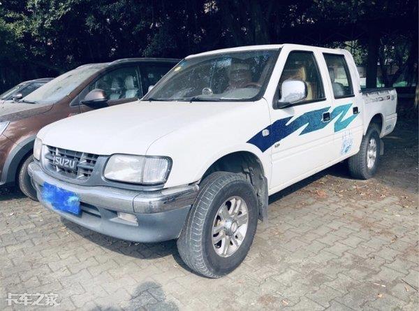 經(jīng)典外觀勾起回憶殺，11年的五十鈴皮卡品質(zhì)過硬，狀態(tài)依然穩(wěn)健