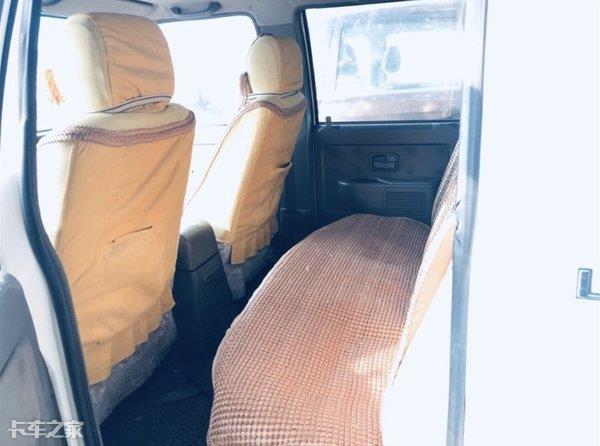 經(jīng)典外觀勾起回憶殺，11年的五十鈴皮卡品質(zhì)過硬，狀態(tài)依然穩(wěn)健