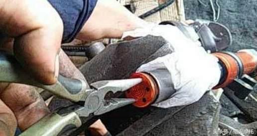 全圖直播手把手教你進行摩托車法斯特Fast前減震器的維修與換