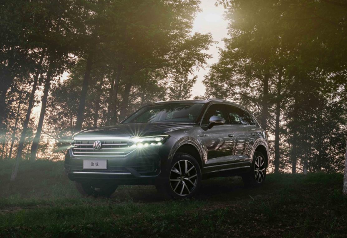 大眾途銳火了!氣場不輸BBA,標(biāo)配全時(shí)四驅(qū),還搭V6引擎 340馬力