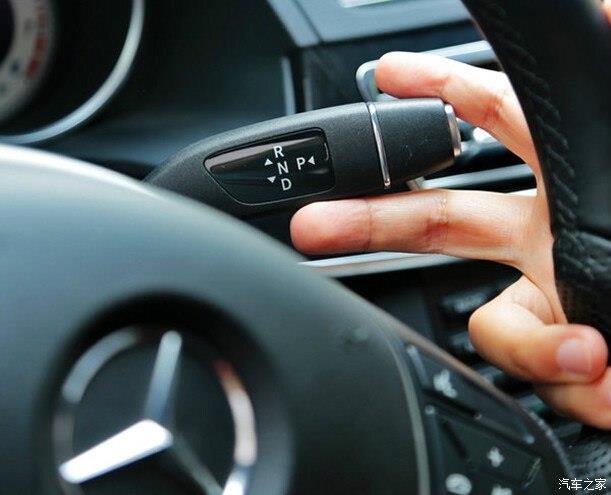 奔馳的換擋桿去哪了?OUT了,沒聽說過懷擋嗎?