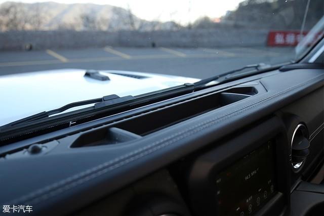 愛卡SUV專業測試 全新Jeep牧馬人Sahara