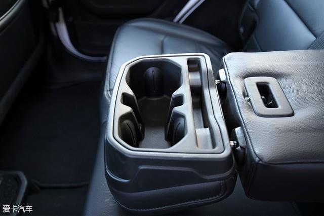 愛卡SUV專業測試 全新Jeep牧馬人Sahara