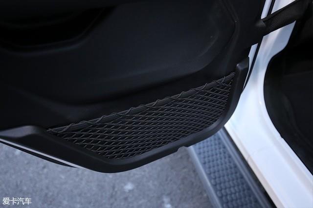 愛卡SUV專業測試 全新Jeep牧馬人Sahara