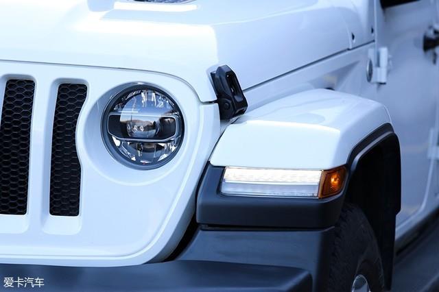 愛卡SUV專業測試 全新Jeep牧馬人Sahara