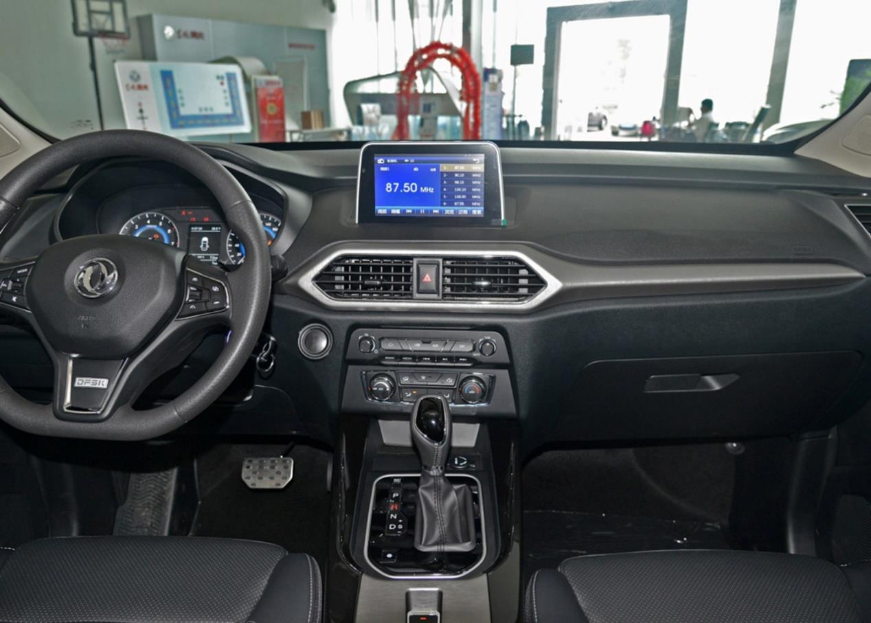 東風風光S560,很能打的國產SUV,售價僅6.59萬起,亮點不少