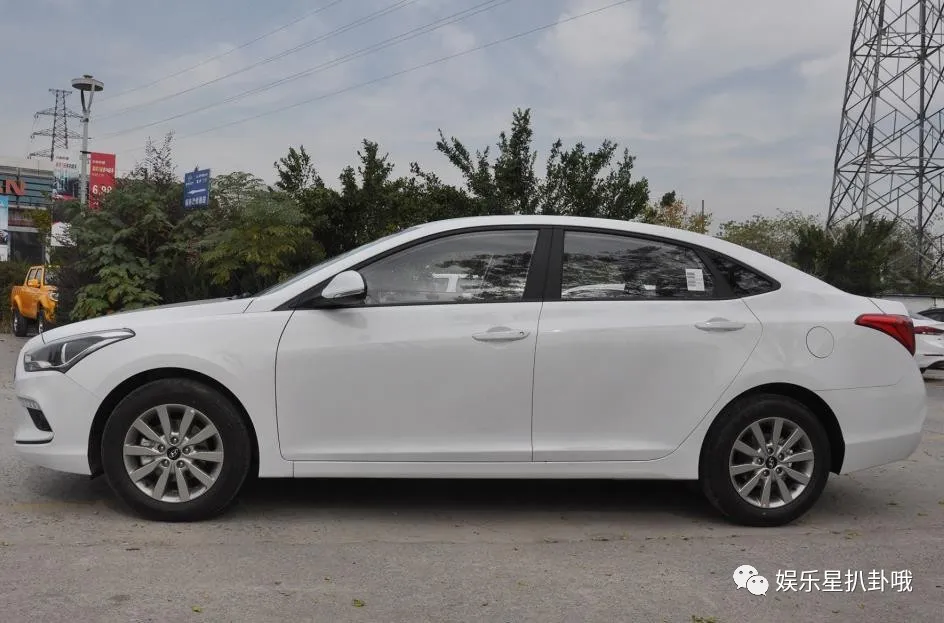 13.26萬喜提現代名圖,再換到豐田卡羅拉上,車主:差距明顯