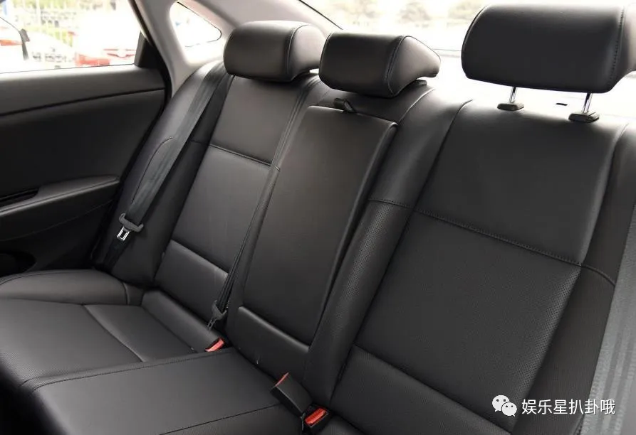 13.26萬喜提現代名圖,再換到豐田卡羅拉上,車主:差距明顯