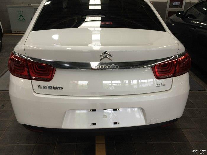 意外買雪鐵龍世嘉 買回來之后沒想到油耗這么低,一年不少省油錢