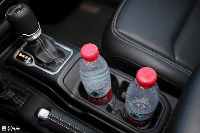 愛卡SUV專業測試 全新Jeep牧馬人Sahara