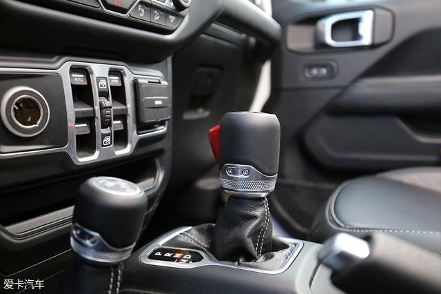 愛卡SUV專業測試 全新Jeep牧馬人Sahara