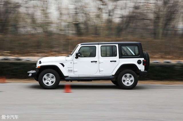 愛卡SUV專業測試 全新Jeep牧馬人Sahara