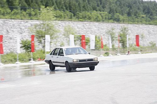 ܇б̥ˣǰ݆̥ͺ݆̥һΣU