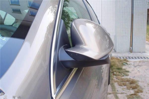 停車老是被剮蹭?掌握好這些技巧,能省下不少維修費!