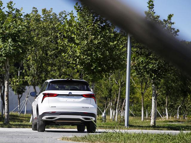 爆款潛質(zhì)!實(shí)測(cè)長安CS75PLUS,強(qiáng)勁實(shí)力派