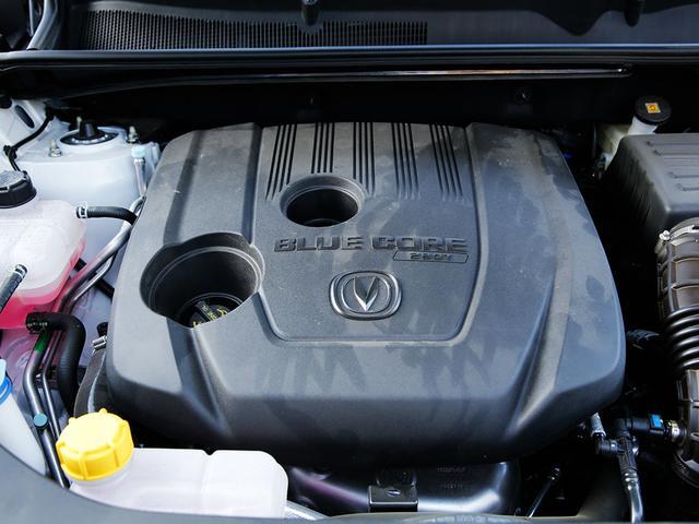 爆款潛質(zhì)!實(shí)測(cè)長安CS75PLUS,強(qiáng)勁實(shí)力派