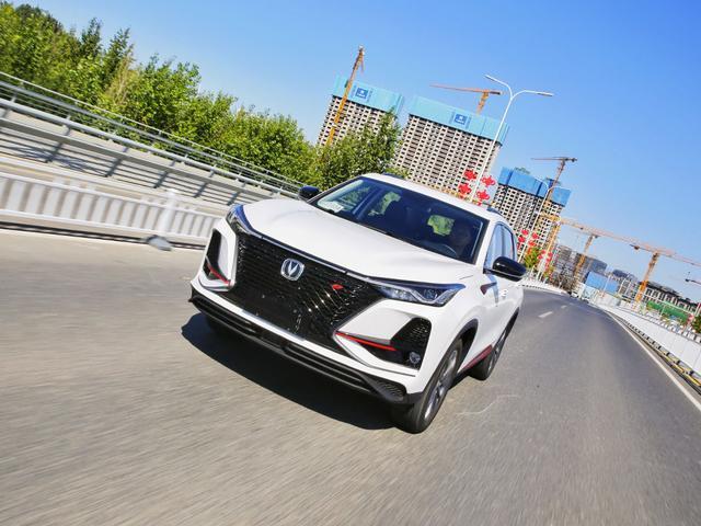 爆款潛質(zhì)!實(shí)測(cè)長安CS75PLUS,強(qiáng)勁實(shí)力派