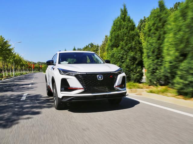 爆款潛質(zhì)!實(shí)測(cè)長安CS75PLUS,強(qiáng)勁實(shí)力派