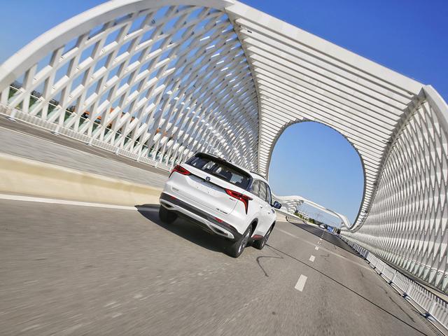 爆款潛質(zhì)!實(shí)測(cè)長安CS75PLUS,強(qiáng)勁實(shí)力派